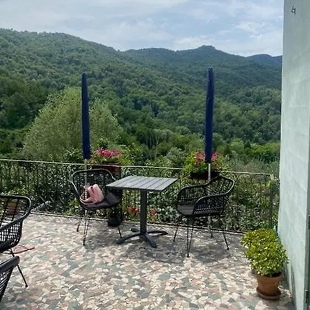 Rustic House With Panoramic View In Serrapiana Casa de Férias Tresana