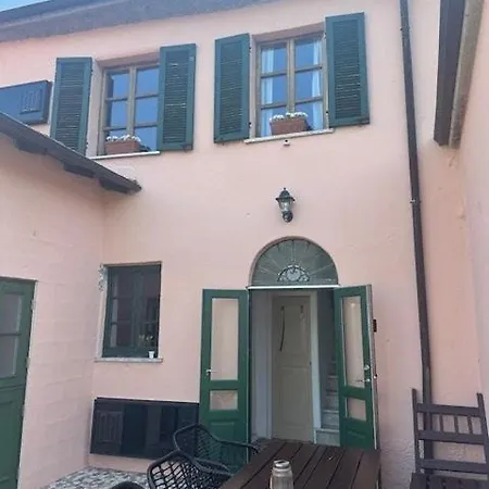 Casa de Férias Rustic House With Panoramic View In Serrapiana Tresana